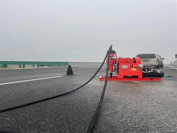 滦平马路路基路面开裂下沉注浆加固灌浆